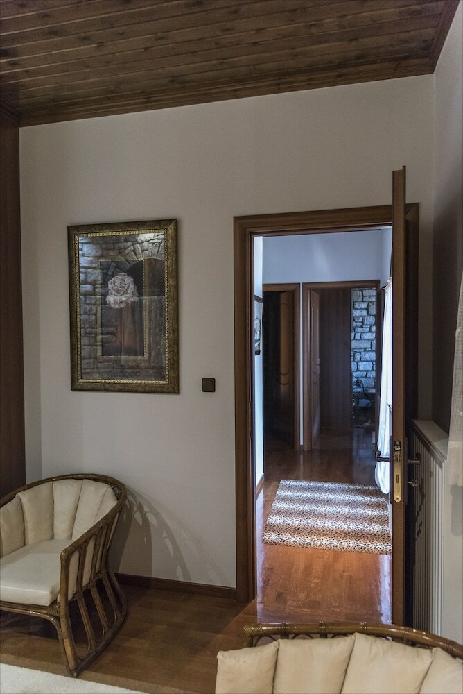 Villa Stone Mansion Anavryti