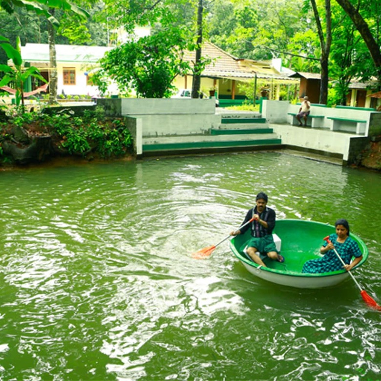 Bed & Breakfast Kuttickattil Gardens Home Stay