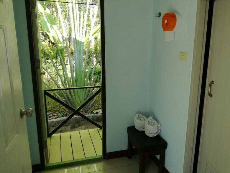 Hotel Pruksa Riverside Resort