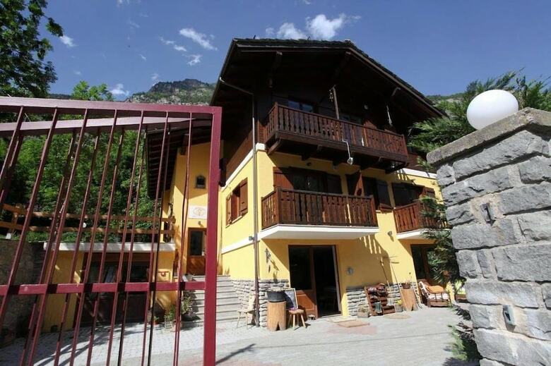 Hotel Maison Le Champ