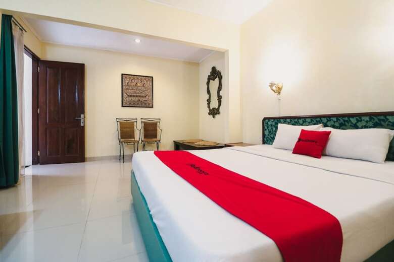 Hotel Reddoorz Plus @ Purwosari