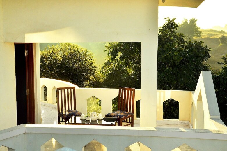 Hotel Narayan Niwas Resort