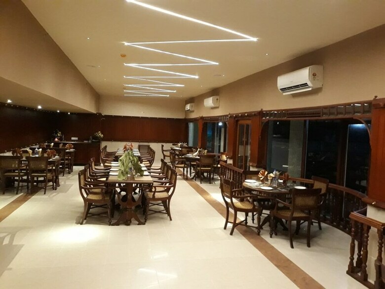 Alleppey Prince Hotel