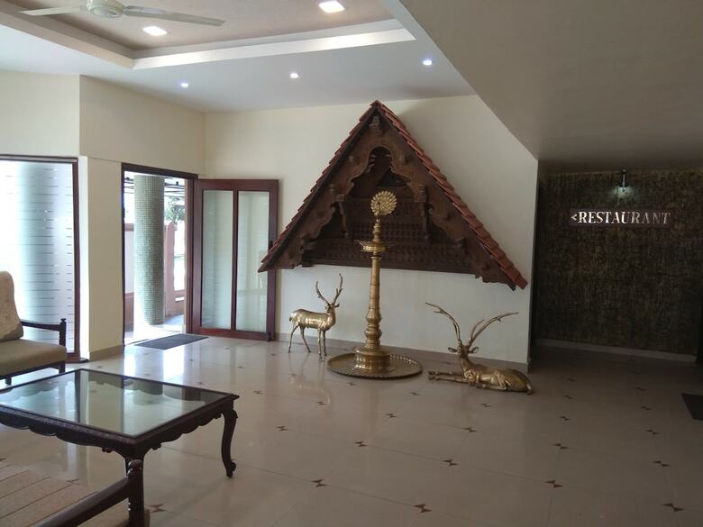 Alleppey Prince Hotel