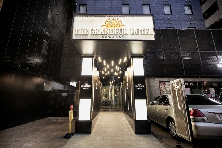 The Grandeur Hotel