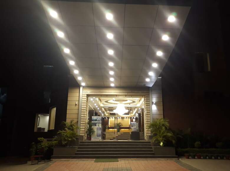 Hotel Classic Residency