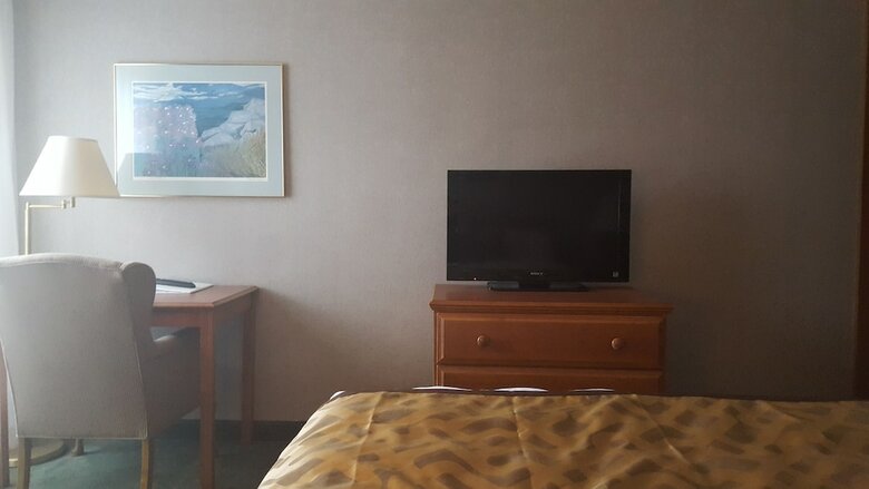 Hibbing Park Hotel & Suites