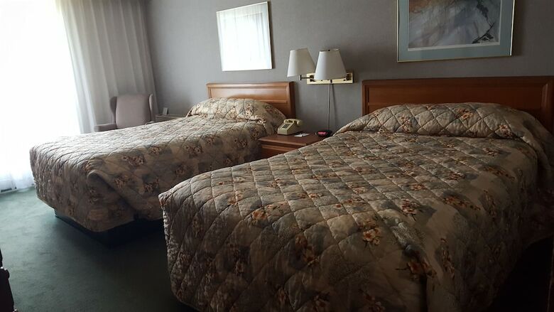 Hibbing Park Hotel & Suites