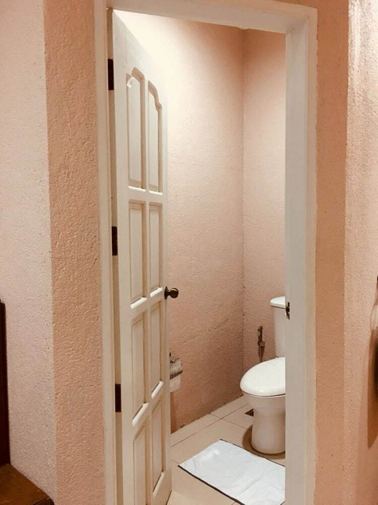 Hilltop Bed & Breakfast