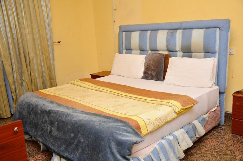 Hotel Yanna Lodge