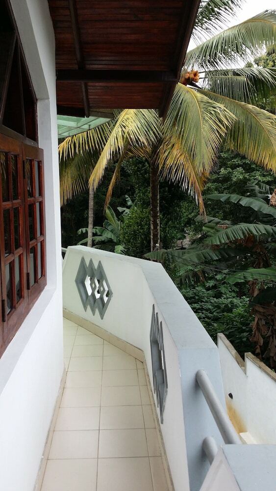 Hotel Village Villa Home Stay