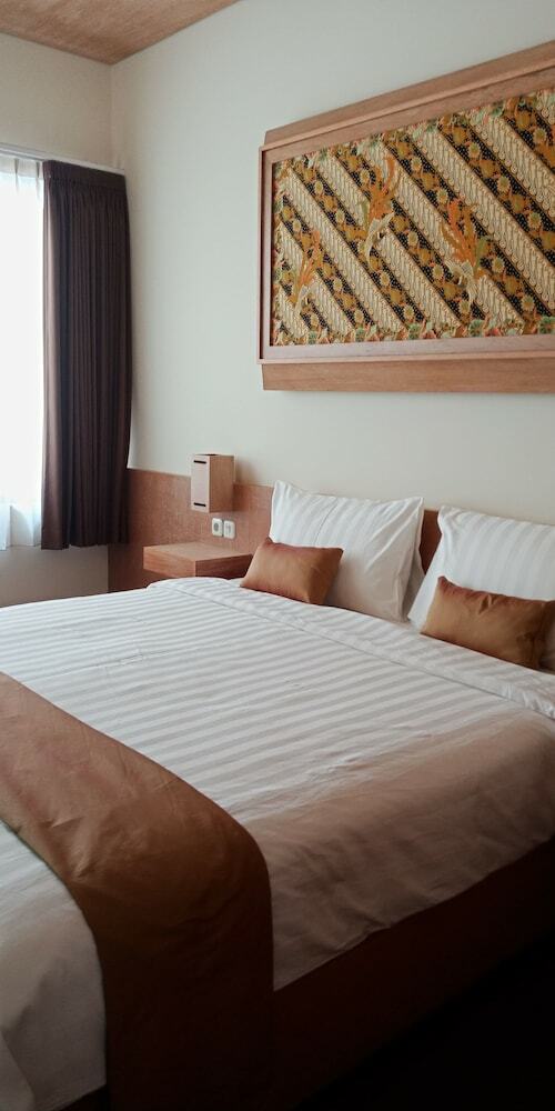 Hotel Parangraja