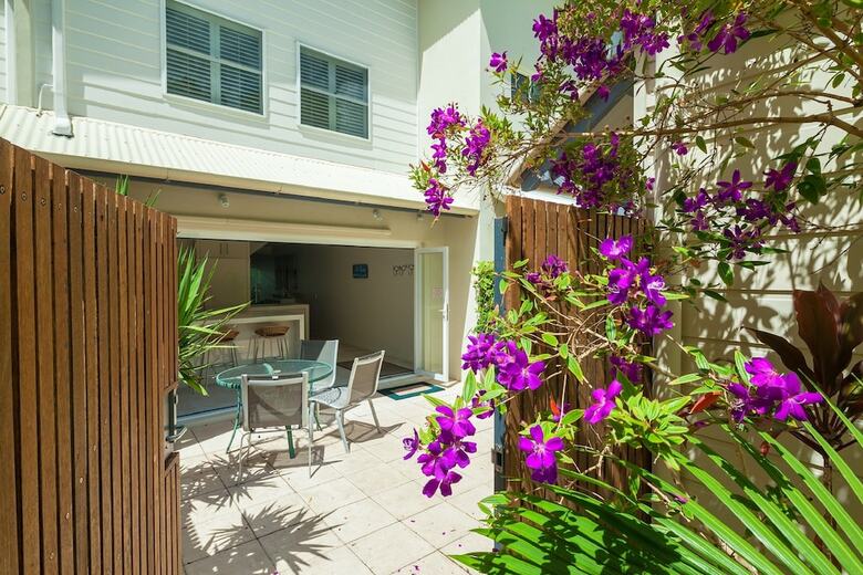 Noosa Entrance Waterfront Resort