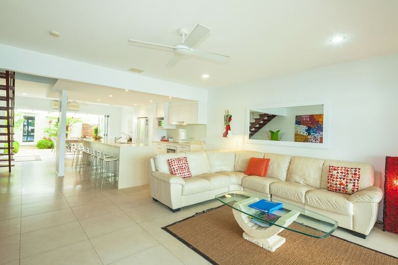 Noosa Entrance Waterfront Resort