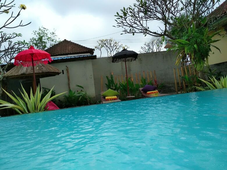 Hotel Svaha Guest House