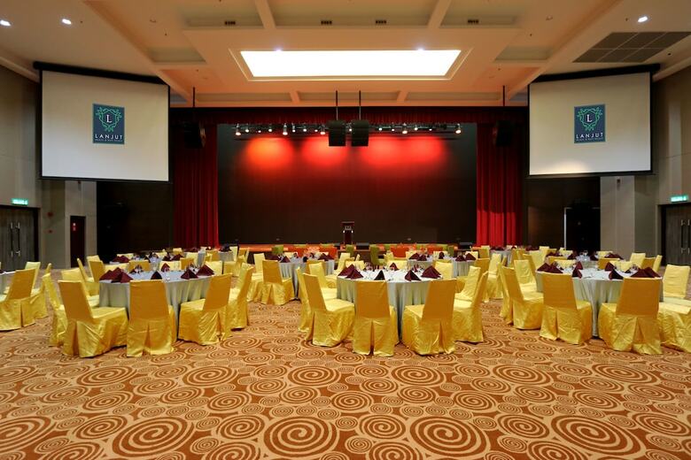 Hotel Lanjut Beach & Golf Resort