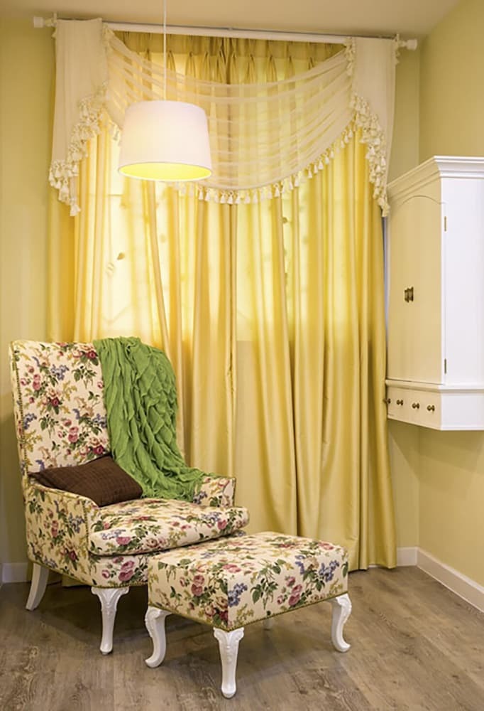 1br Victorian Apartment River View D7