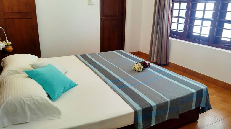 Hotel Mina Villa