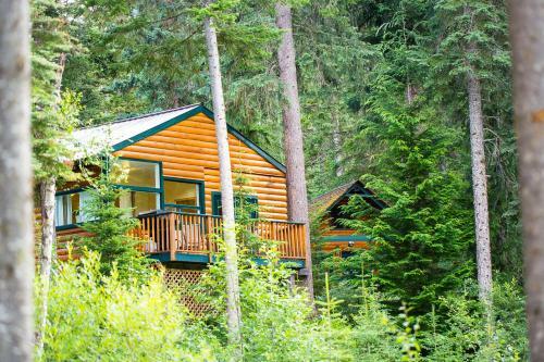 Mountain River Lodge
