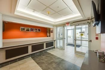 Motel 6 - Toronto - Brampton
