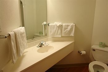 Motel 6 - Toronto - Brampton