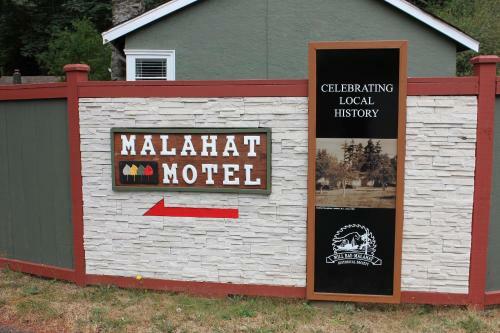 Malahat Bungalows Motel
