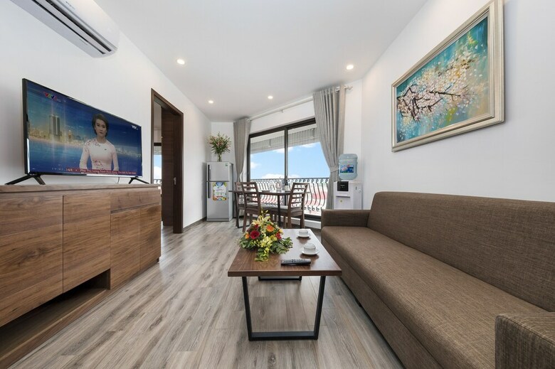 Granda West Lake Apartment