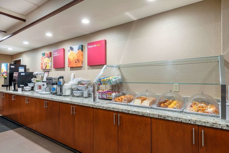 Hotel Comfort Suites Downtown