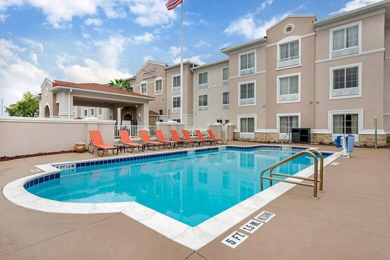 Hotel Comfort Suites Downtown