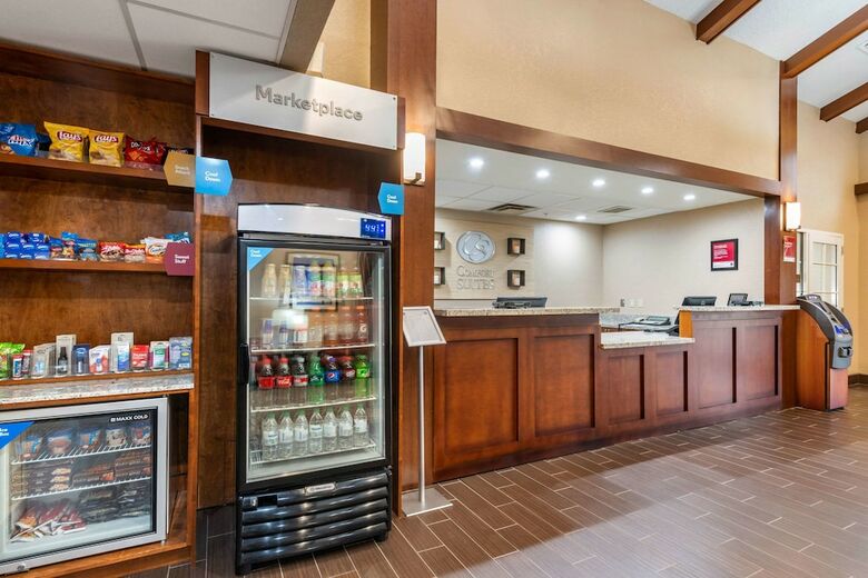 Hotel Comfort Suites Downtown