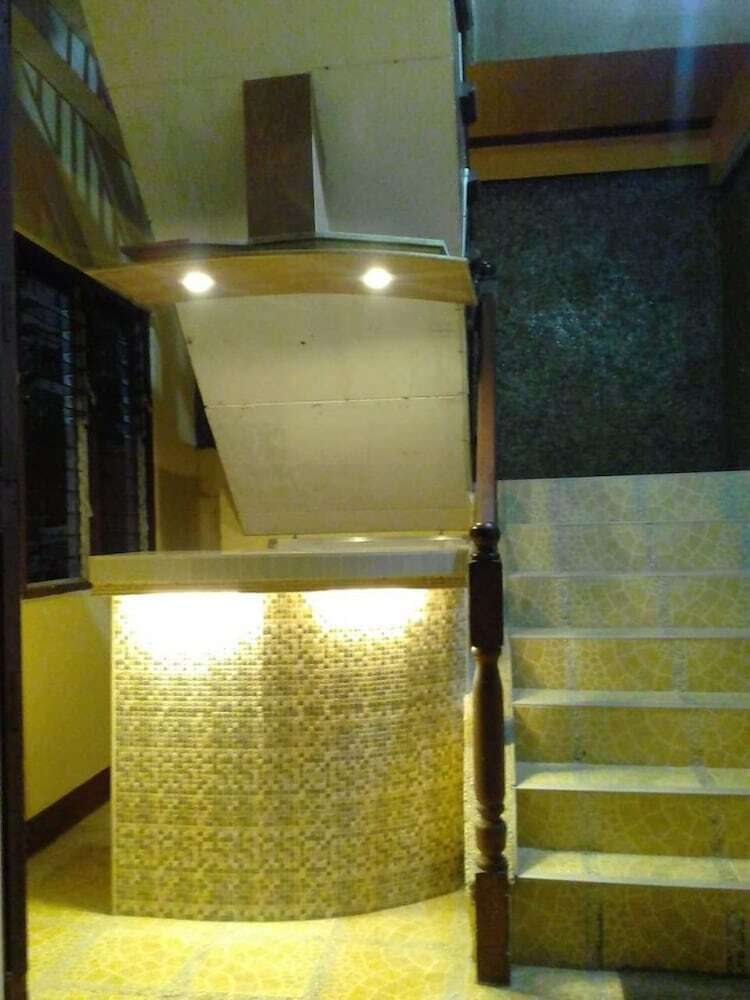 Hotel Tops Lodging House
