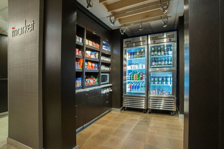 Hotel Courtyard By Marriott Raynham
