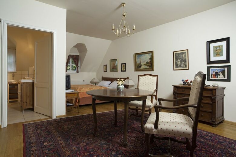 Hotel Burg Boetzelaer