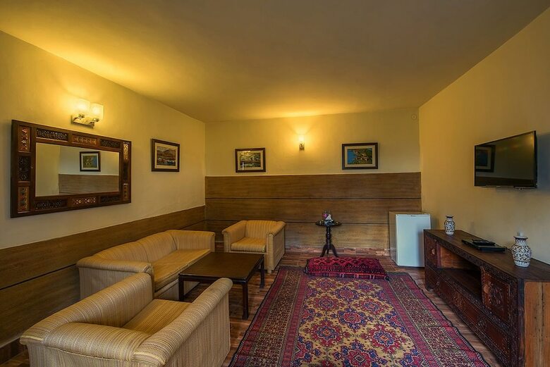 Hotel Arcadian Blue Pines