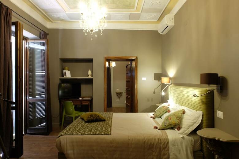 Hotel La Rocca Guest House & Spa