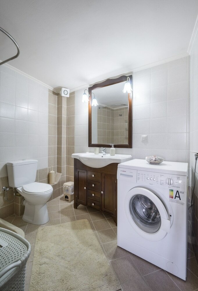Villa Traditional Apartments Kaladare