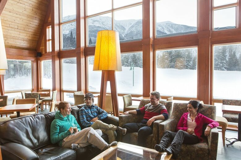 Hotel Auberge Le Gite Du Mont-albert- Sepaq