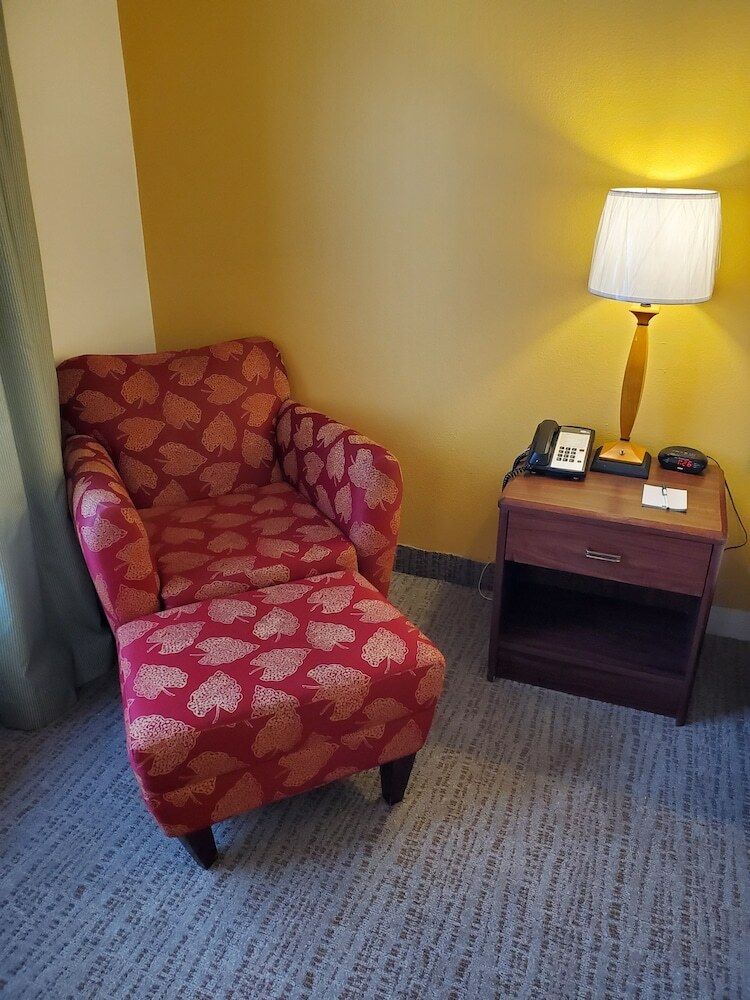 Hotel Quality Inn & Suites
