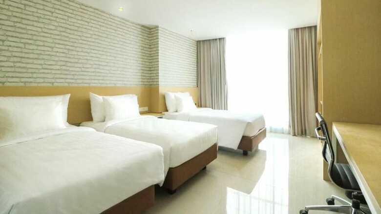Palm Park Hotel Surabaya