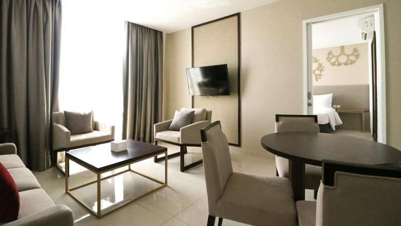 Palm Park Hotel Surabaya