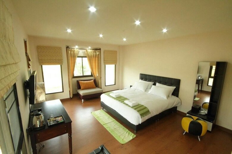 Hotel So Herbs At Home