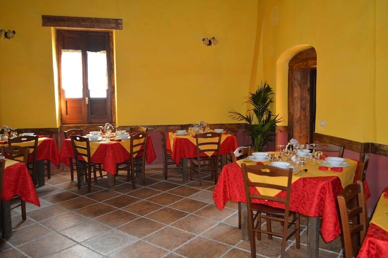 Hostal Santa Maria Degli Angeli C Ospitalit�