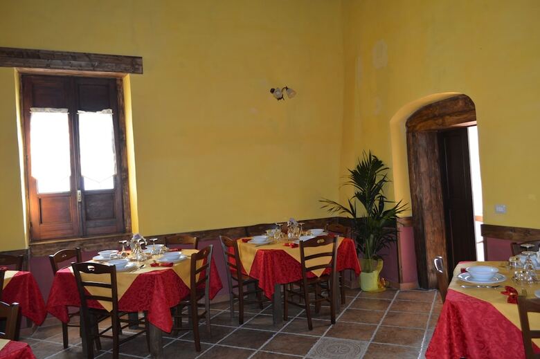 Hostal Santa Maria Degli Angeli C Ospitalit�