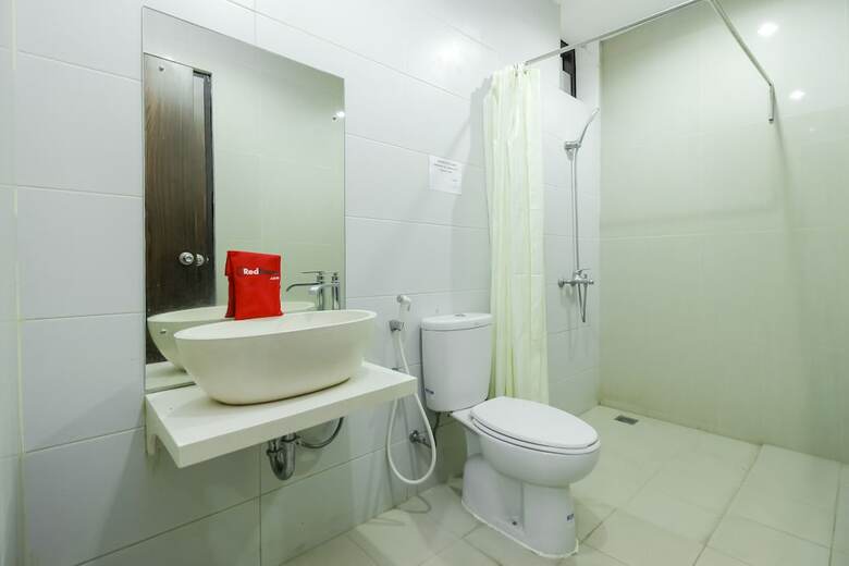 Hotel Reddoorz Plus @ Tb Simatupang