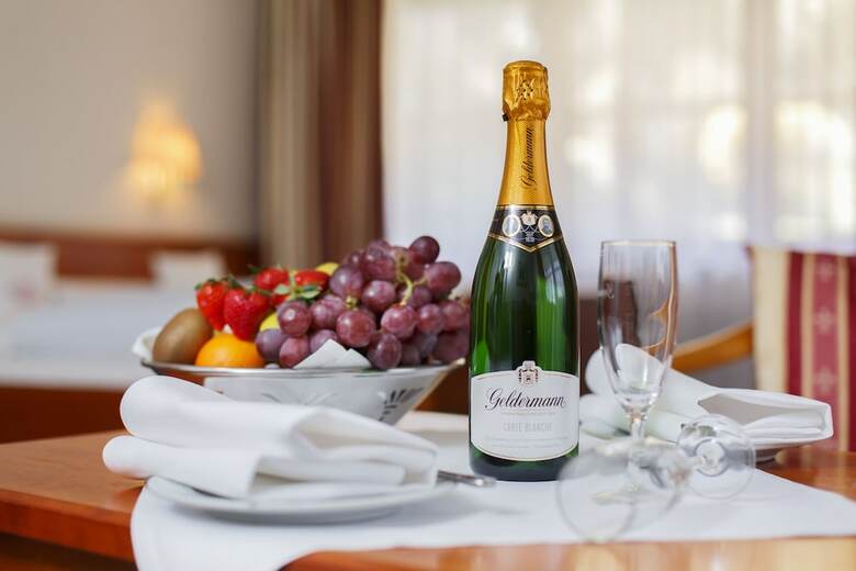 Invite Hotel L�wen Freiburg