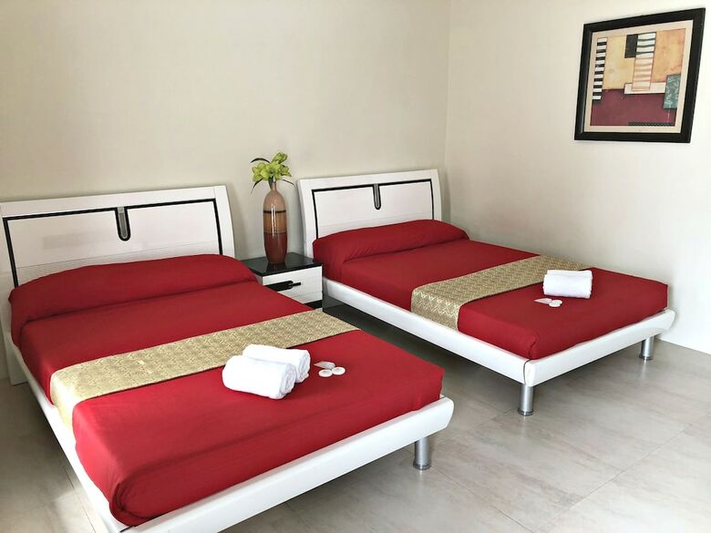 Quezon Premier Hotel Candelaria
