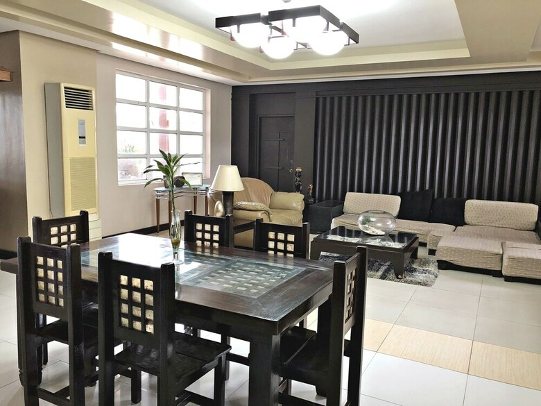 Quezon Premier Hotel Candelaria