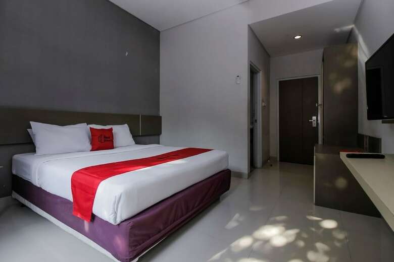 Hotel Reddoorz Near Goa Sunyaragi