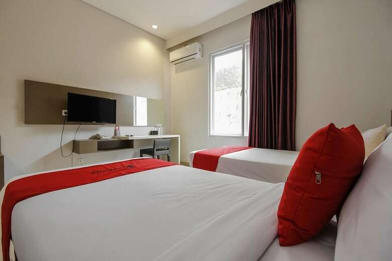 Hotel Reddoorz Near Goa Sunyaragi