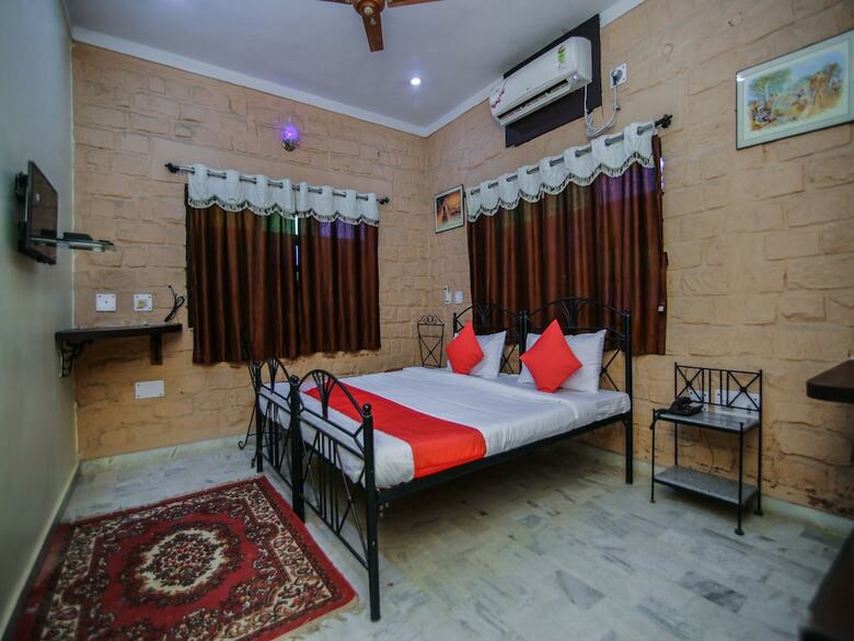 Hotel Oyo 16799 Shikargarh Palace Resorts